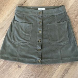 Felt/Velvet- Stretchy fabric, olive green